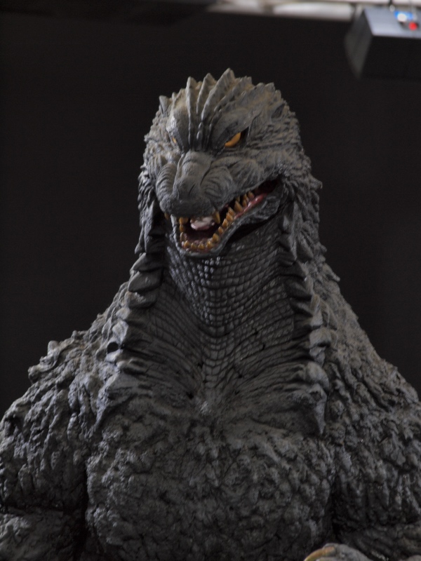 TAMRONxGODZILLA